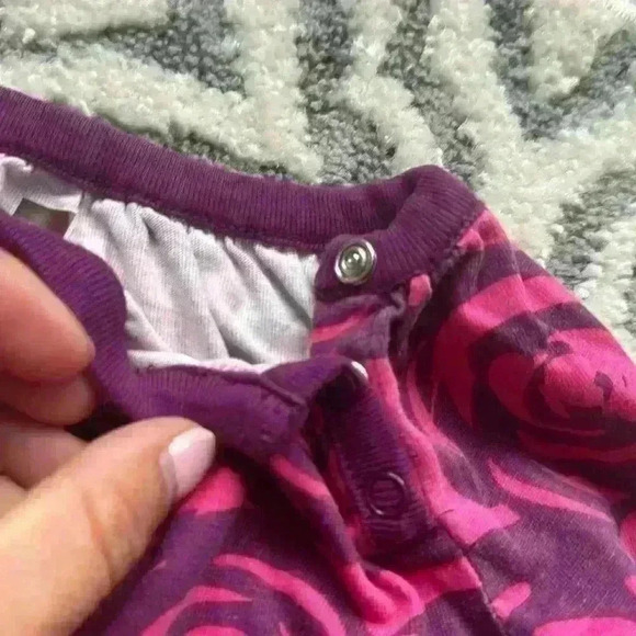 Tea Collection romper size 9-12 months - Picture 3 of 4